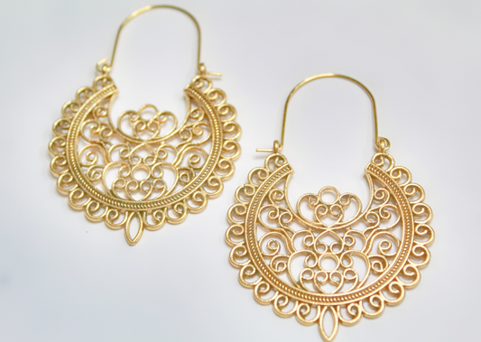 Goldtone Scrolling Detailed Earrings