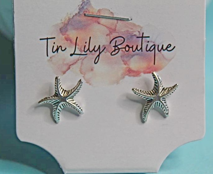 Starfish stud earrings