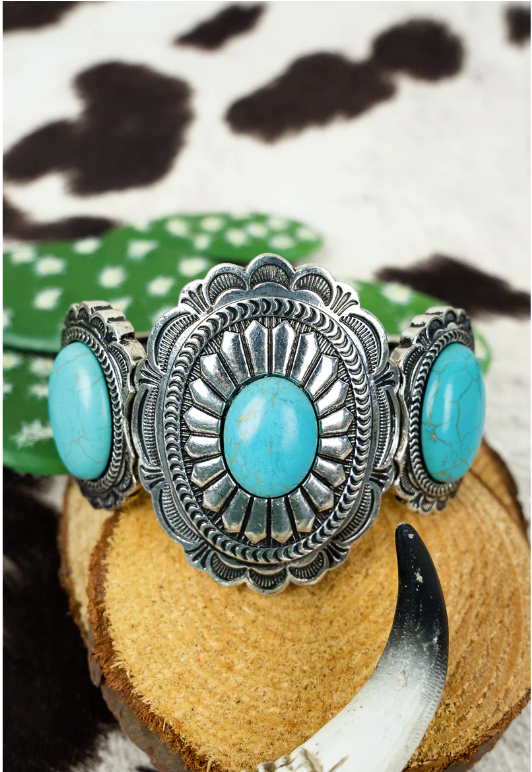 LEOLA TURQUOISE AND SILVERTONE STRETCH BRACELET